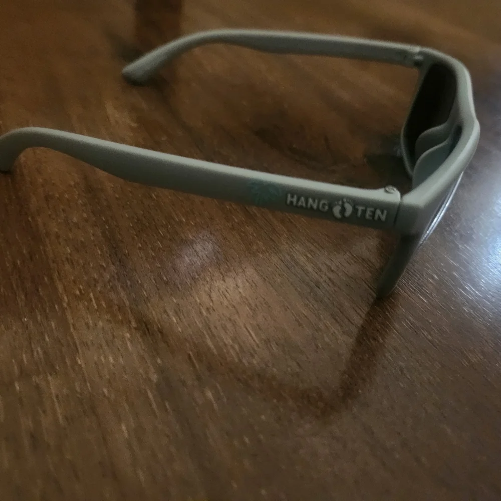 Children's Hang Ten Stylish Gray Sunglasses